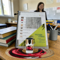 Anamorphosen - Set für Schulen - 16 Vorlagen mit Spiegelfolie oder Spiegelzylinder