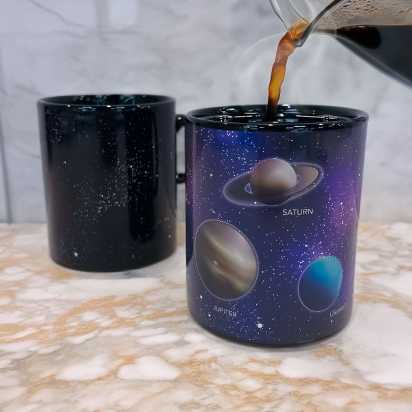Wissenschaftliche Geschenke - die Planetentasse