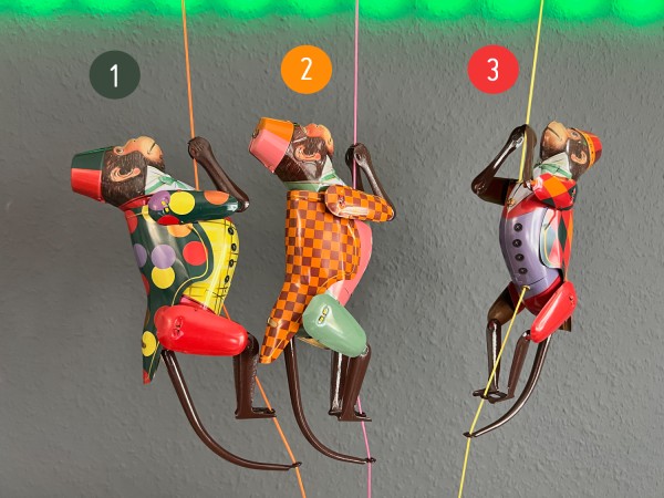 Der kletterende Affe - Blechspielzeug